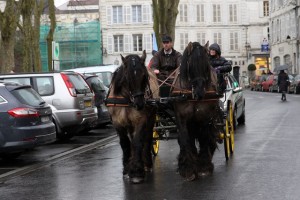 Uzes, Omer et Sébastien au défilé à Saintes le 1 février. Photo : E. Rousseaux